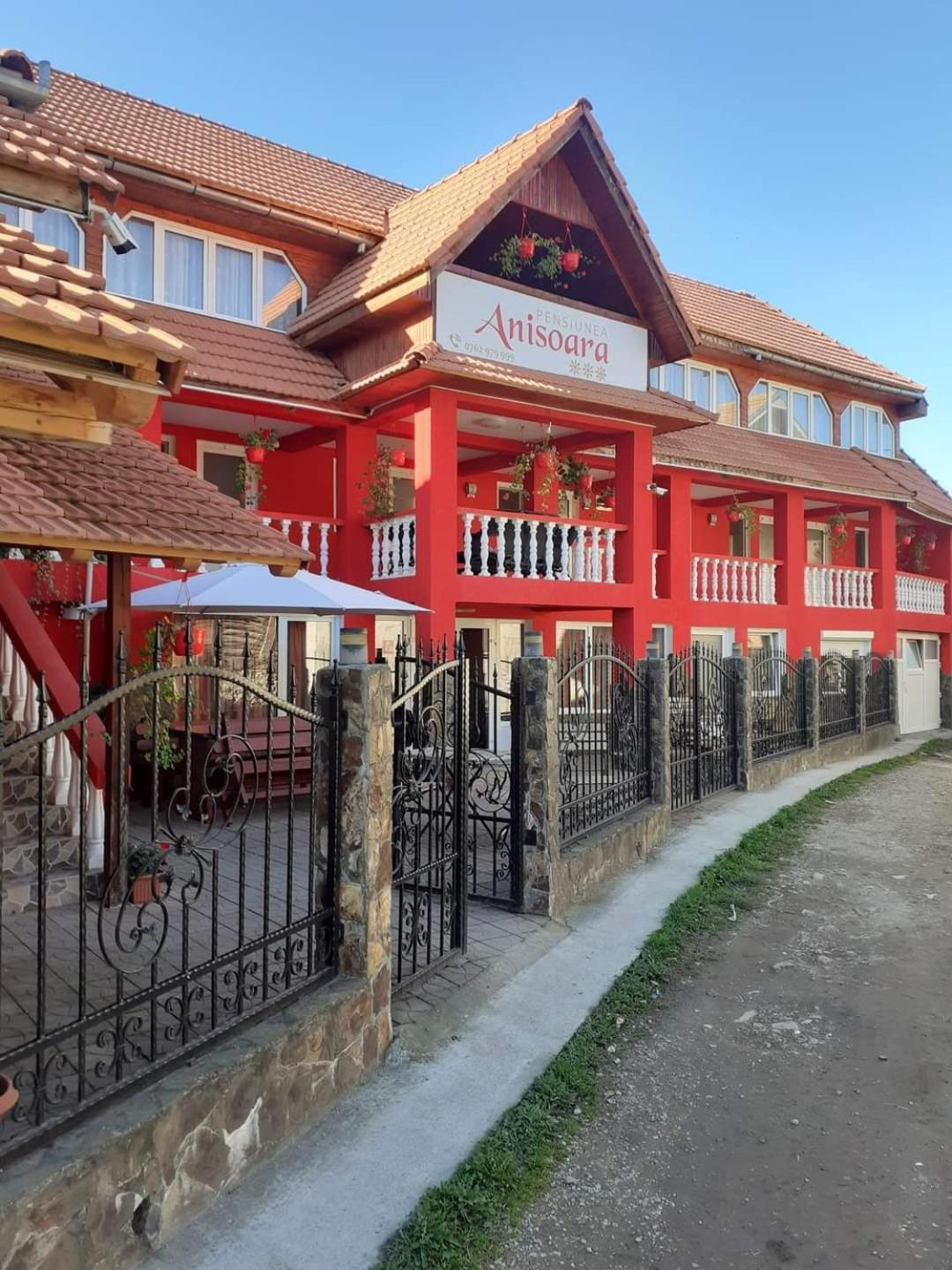 Pensiunea Anisoara Chiscau Exterior photo